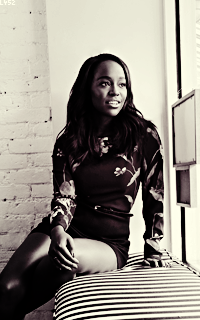 Aja Naomi King ZV0D0UUi