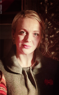 Amanda Abbington Zkc1okVC