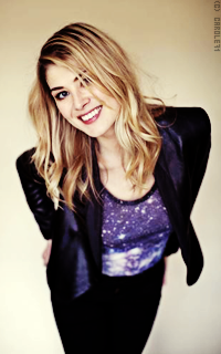 Rosamund Pike AOU19mQe