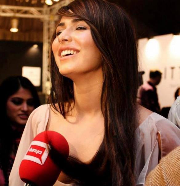 Ayyan - top model of Pakistan - Page 4 AbbtBaty