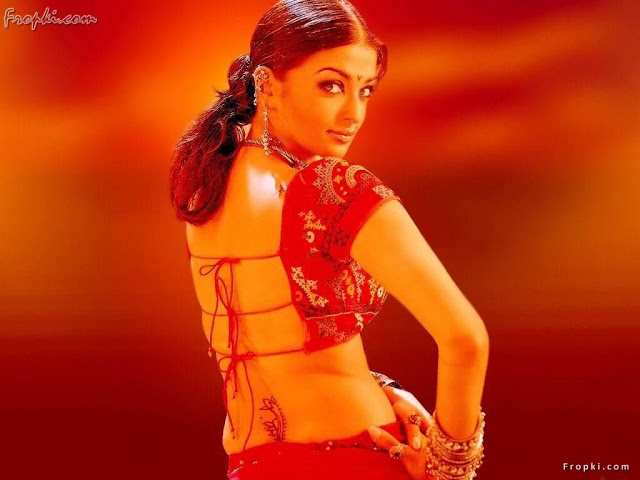 Aishwarya Rai showcasing her bottom AbfwvrbY