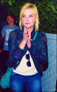 ASHLEY BENSON AbiQL4La