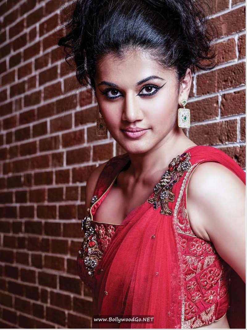 Stills - Tapsee Pannu Sizzling New Photoshoot Stills AbiS83Rn