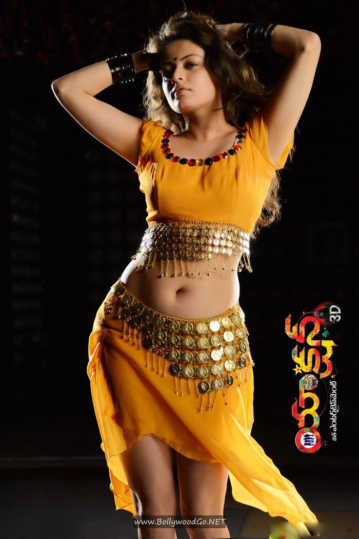 Sneha Ullal Action 3D Movie Stills in Bikini AbmRYYAV