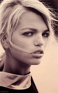 Daphne Groeneveld Abn6fNNX