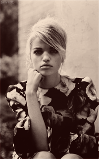 Daphne Groeneveld AbyFV8T0