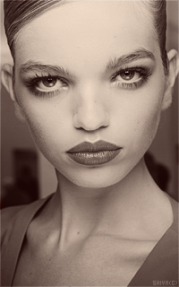 Daphne Groeneveld Acm9kNyW