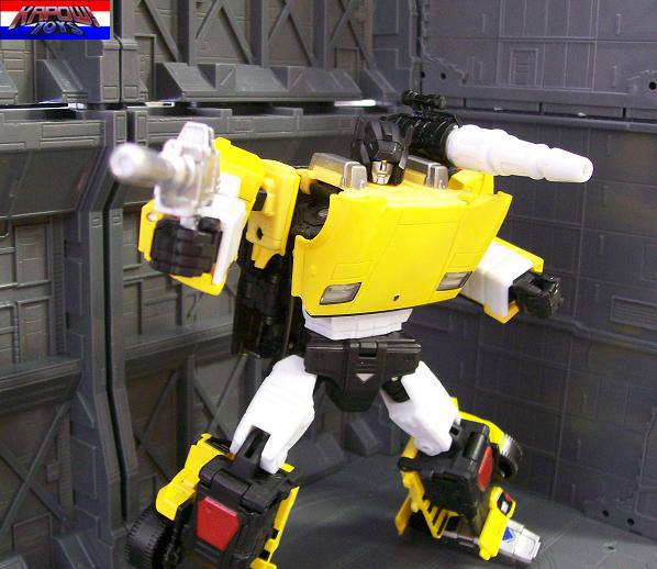 [Masterpiece Takara Tomy] MP-12T TIGERTRACK - Sortie Juin 2013 AcoEjrvR