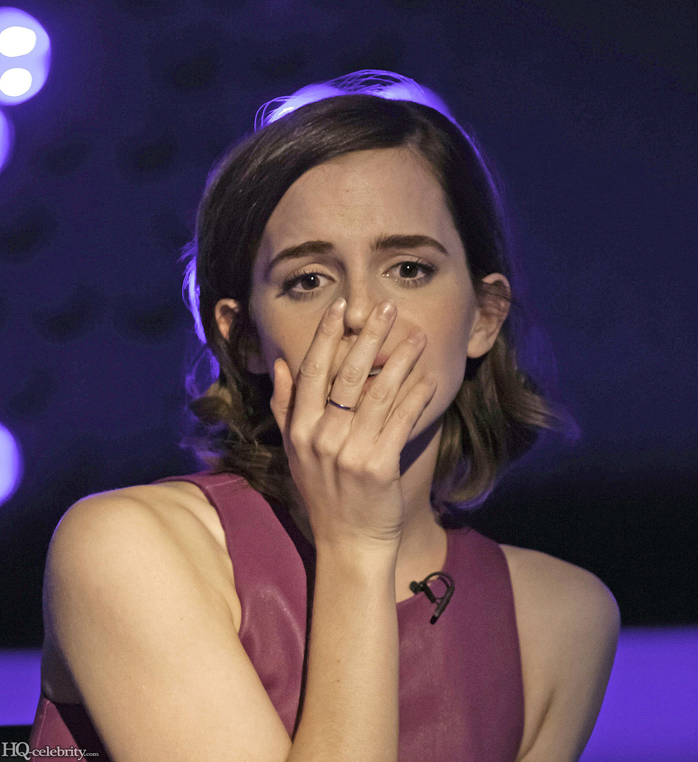 Emma Watson Has A Blast On The Jonathan Ross Show AcqgrkT4