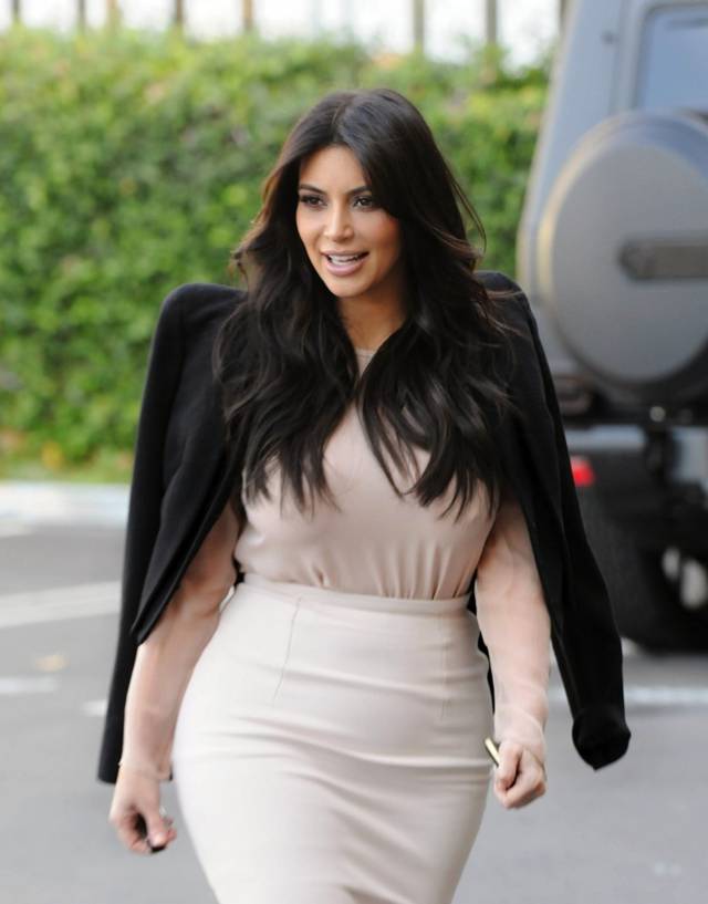 Kim Kardashian snuck away for Lunch with Mason & Scott AcsL87AC