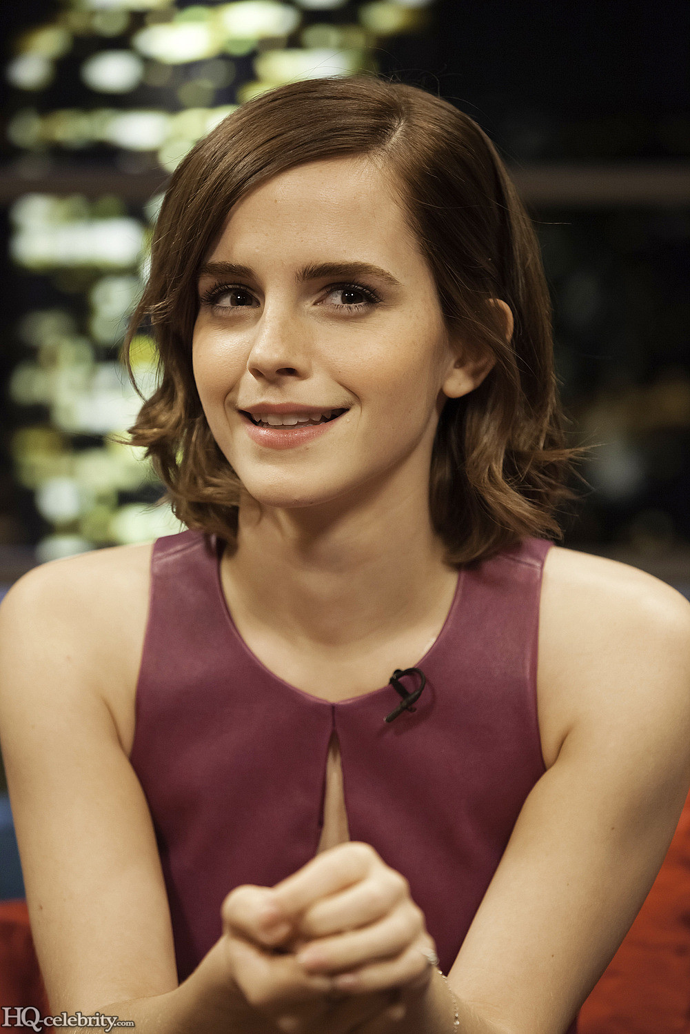 Emma Watson Has A Blast On The Jonathan Ross Show - Page 1 AcyJqJl5