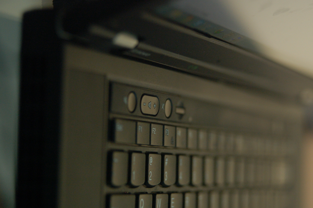 Đánh giá Lenovo ThinkPad W530, dòng máy trạm chuyên dụng, siêu bền AdlzdWEO