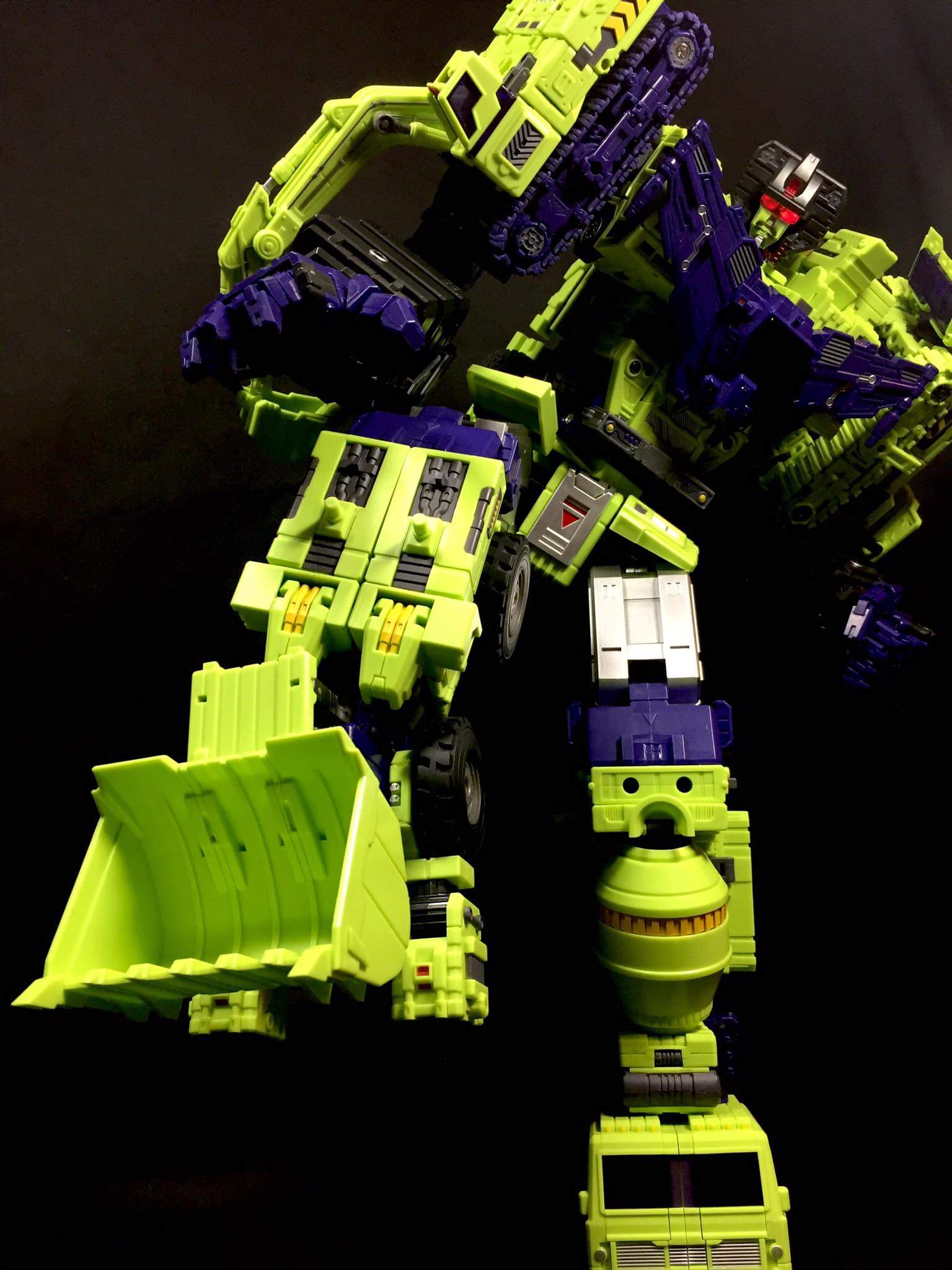 [Combiners Tiers] TOYWORLD TW-C CONSTRUCTOR aka DEVASTATOR - Sortie 2016 - Page 15 BJ63ZImz