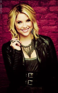 Ashley Benson BLCTiDjn