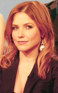 Sophia Bush BN6L8ZVu