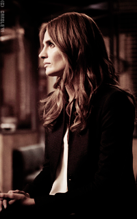 Stana Katic BNWn9Rhj