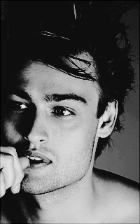 Douglas Booth BcPbc6o9