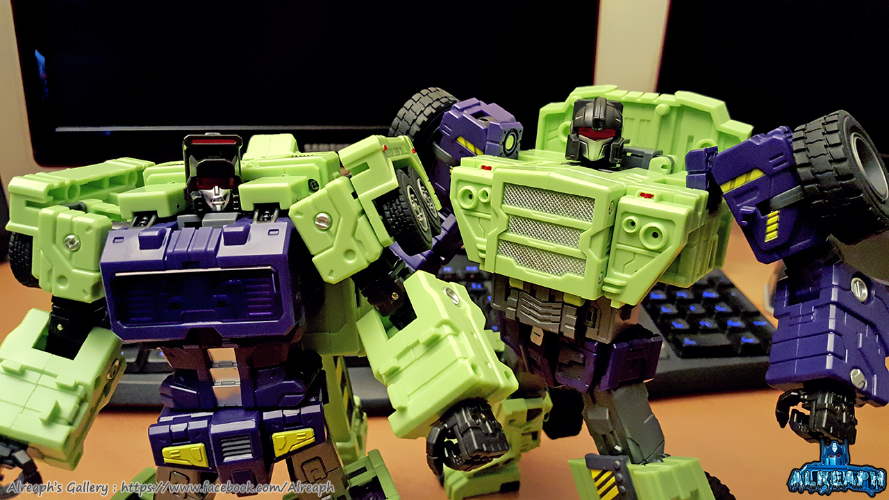 [Combiners Tiers] TOYWORLD TW-C CONSTRUCTOR aka DEVASTATOR - Sortie 2016 - Page 16 Bk8PUAYu