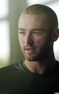 Jake Mclaughlin CEoZpp0T