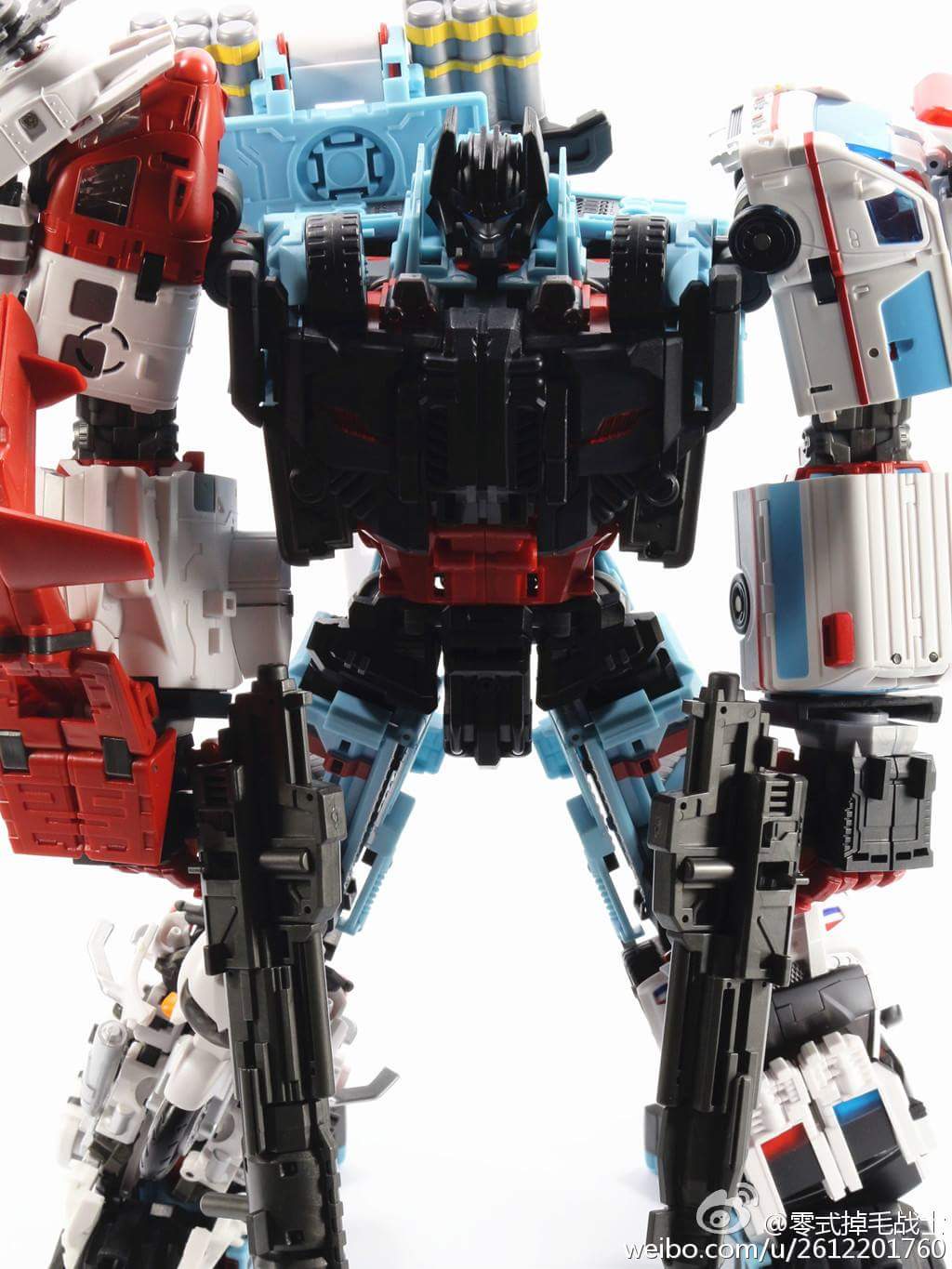 [MakeToys] Produit Tiers - Gamme MT - Basé sur les BD TF d'IDW - Page 13 CZlPGnGP