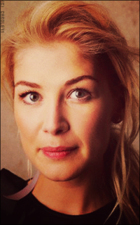 Rosamund Pike D8jLCYeU