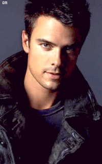 Josh Duhamel DDaNgwDV