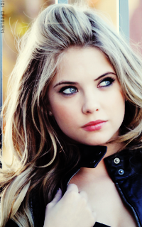 Ashley Benson DfJbINI8