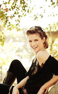 Stana Katic Dis7nn2T