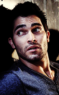 Tyler Hoechlin Dr2L5pAg