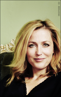 Gillian Anderson ECgtGwzr