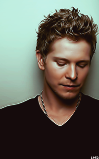 Matt Czuchry EFx3FfjN