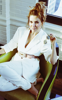 Sophia Bush EaCXXTbw