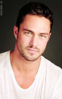 Taylor Kinney FQ1Y24qM