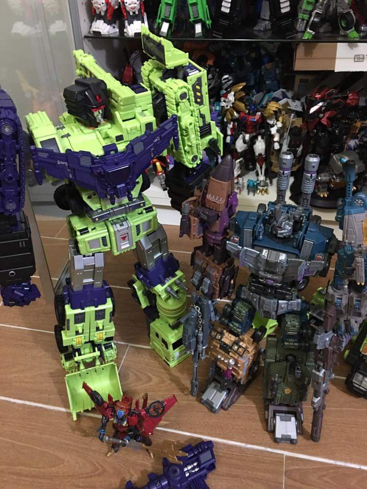 [Combiners Tiers] TOYWORLD TW-C CONSTRUCTOR aka DEVASTATOR - Sortie 2016 - Page 15 G82p1AUQ