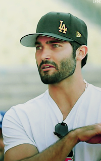 Tyler Hoechlin GMzT2DG6