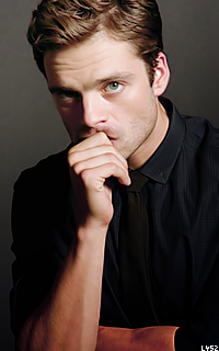 Sebastian Stan GYkSeiUJ