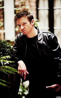 Jeremy Renner GaI3rZ52