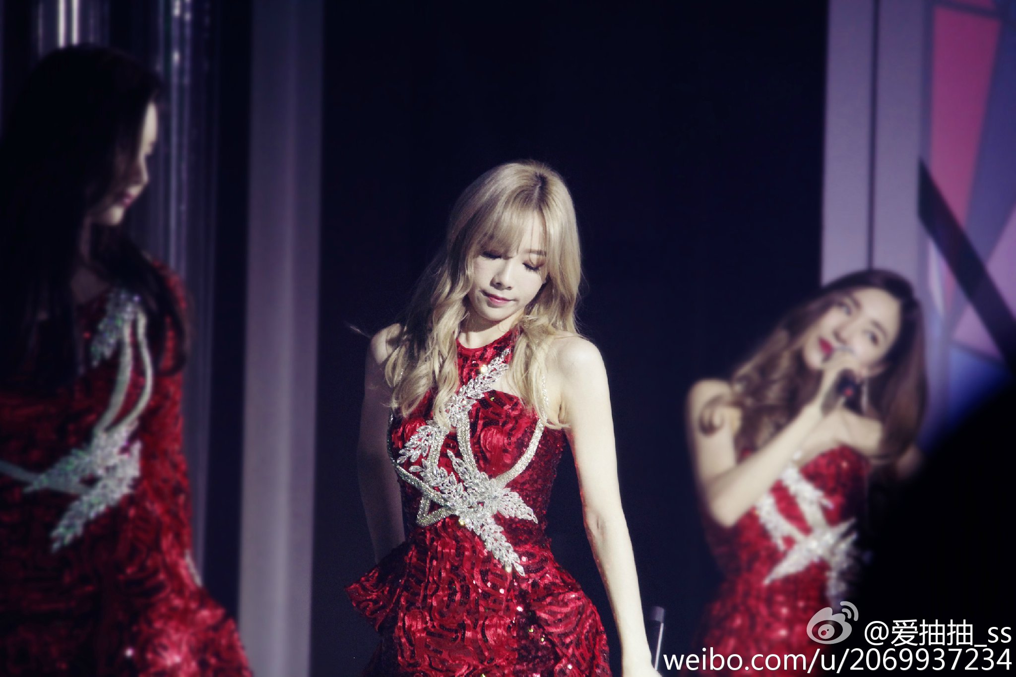 [PIC][27-10-2015]TaeTiSeo khởi hành đi Thượng Hải – Trung Quốc để tham dự "Lễ kỷ niệm 35 năm thành lập Louis Quatorze" vào sáng nay - Page 4 GkT9qnQd