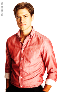 Aaron Tveit H00xu6ne