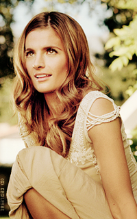 Stana Katic H0nujQFh