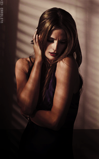 Stana Katic I6e8lfRE