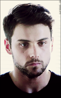 Jack Falahee IUfwIEhb