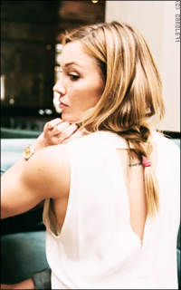 Katie Cassidy IoElWMs0