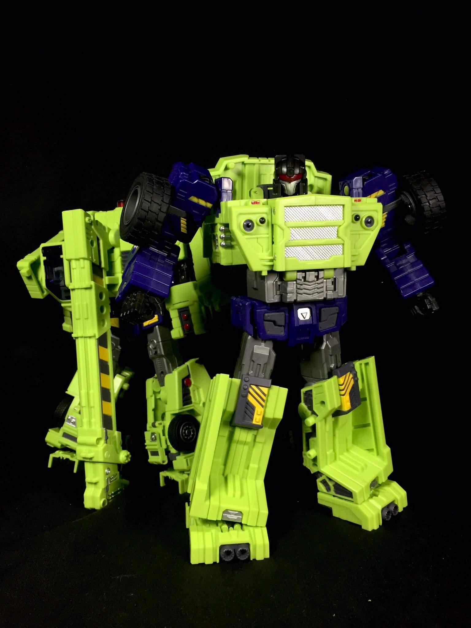 [Combiners Tiers] TOYWORLD TW-C CONSTRUCTOR aka DEVASTATOR - Sortie 2016 - Page 15 IuclhBvF