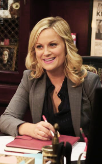 Amy Poehler IzqdAbUR