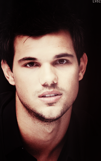 Taylor Lautner JCiRKshj