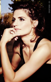 Stana Katic JGo0BjAa