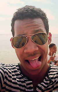 Tyler James Williams JMwQVfiv