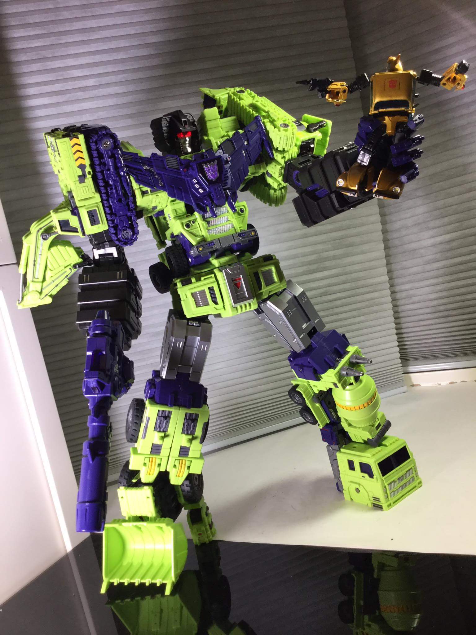 [Combiners Tiers] TOYWORLD TW-C CONSTRUCTOR aka DEVASTATOR - Sortie 2016 - Page 15 JWKU4Uz4