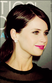 Felicity Jones JlwA2gGS